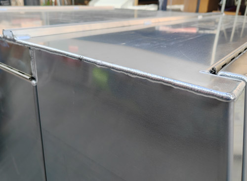 焊接与冲压：金属钣金加工为何会变形？您的工厂如何系统性控制？